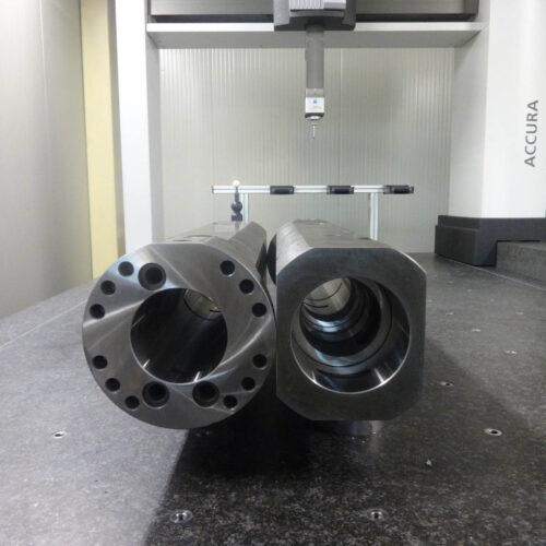 3-ex. of rectifying hole Ø 105 L. 630 + 2 holes on the opposite side axis