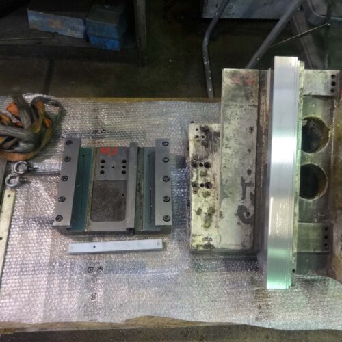 27-ex. of grinding of lathe carriages with burling