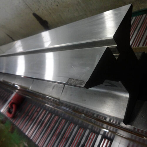 46-ex. of grinding on bending press blade with elements